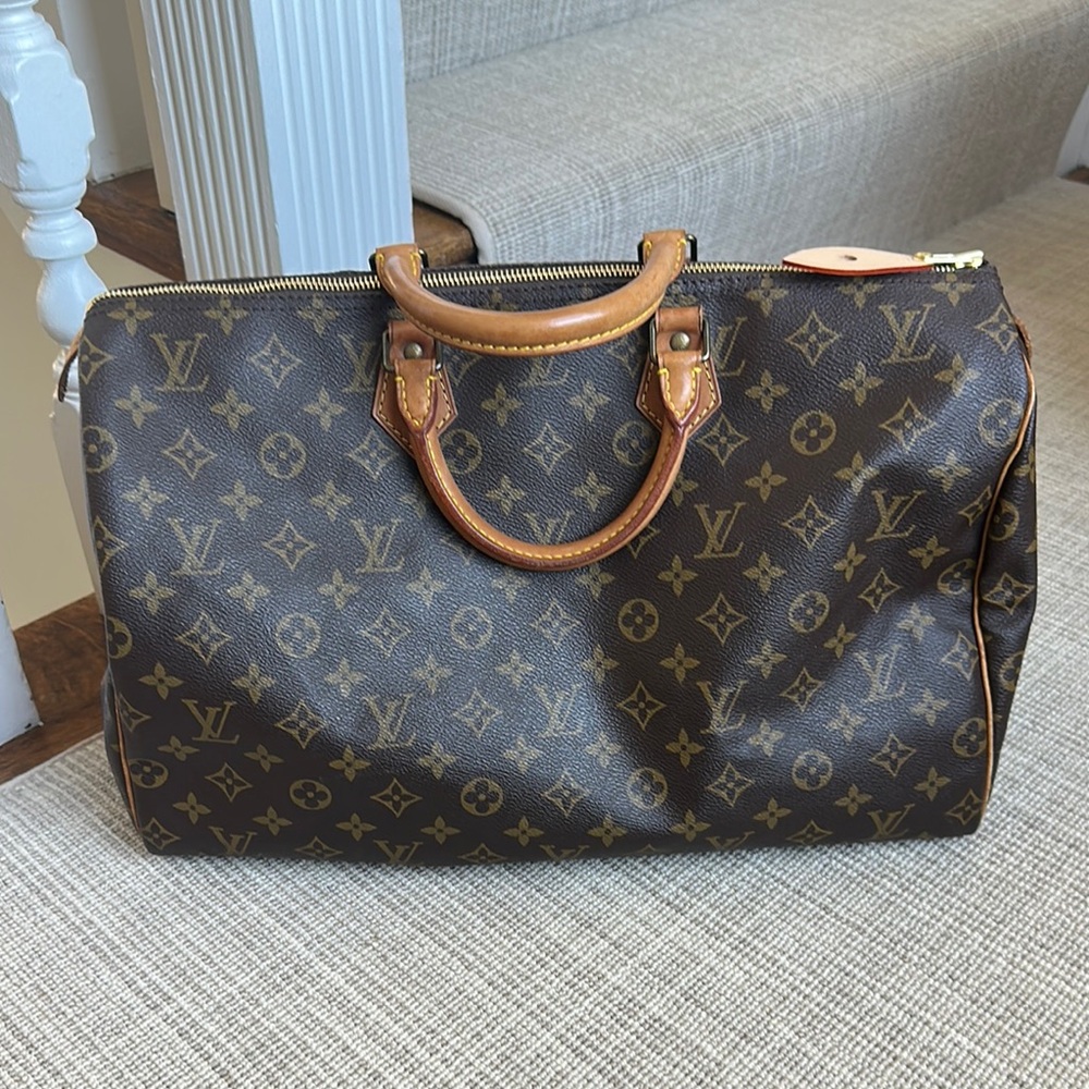 Authentic Louis Vuitton Speedy 40